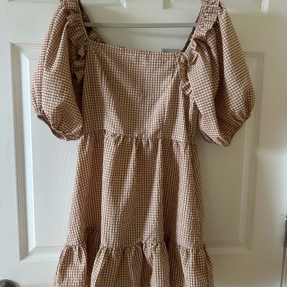 Forever 21 Gingham Puff-Sleeve Tiered Mini Dress - Beige & White - Picture 2 of 7